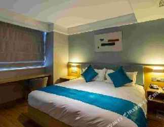 Bilik Tidur 2 Edinburgh Holiday Hotel