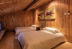 Bedroom 4 Flower Inn West Lake