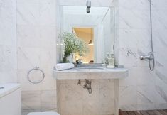 Others 2 My Space Barcelona Attic Bonanova