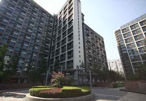 Lainnya Rich & Young Seasons Park Service Apartment