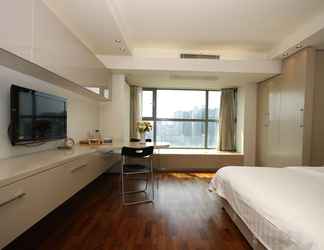 อื่นๆ 2 Rich & Young Seasons Park Service Apartment