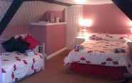 Bedroom 7 Old Grey Mare