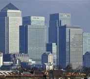 Tempat Tarikan Berdekatan 3 Canary Wharf Luxury Riverside Apartments