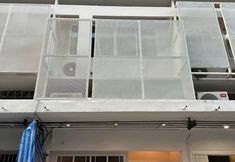 Others 2 Sukhumvit entire house - 2 mins walk from skytrain