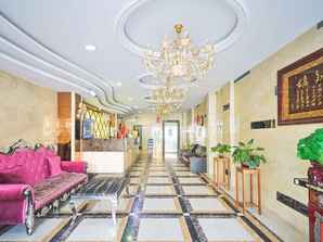 Home Inn Huayi Hotel (Kangping Hanguang Street), THB 466.31
