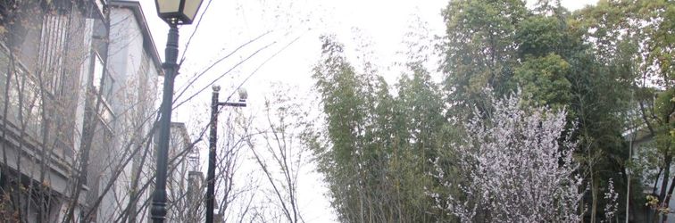 Others Slender West Lake in March Brings Modern Trend Homestay