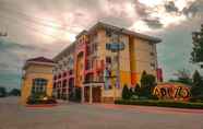 Others 4 Arezzo Place Davao