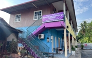 Khác 4 OYO 90967 Homestay Chalet Warisan Siti