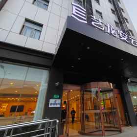 Hotel Exterior 1 Yaxin E-Sports Hotel (上海沪兴路), Golden Villa Resort Shanghai ホテル