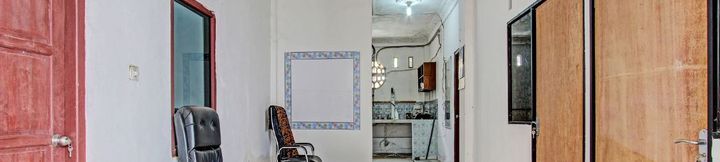 其他 4 SPOT ON 92156 Adinda Kost