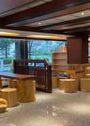 Hotel Interior/Public Areas 