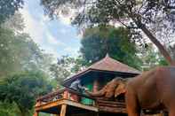 Lainnya Tawan Riverside - Elephant Resort