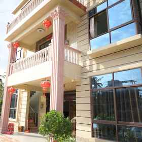 Hotel Exterior 1 Sanya Jinshang Tian Ge Hostel, Sanya Conifer Resort-Garage Hotels