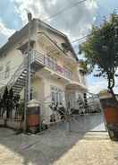 Hotel Exterior SPOT ON 1229 Happy Dream Homestay