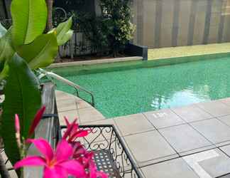 Lainnya 2 Master Bedroom in 3-bedroom Condo with Pool