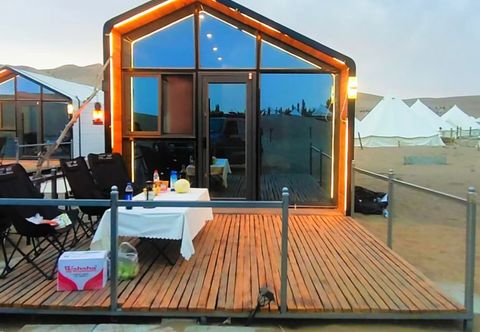 Others Dunhuang Desert Star House Desert Camping Luxury Starry Sky Homestay
