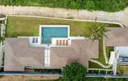 Lainnya 2 Designer's Delight: Lilly Belle: 4 Bed Pool Villa