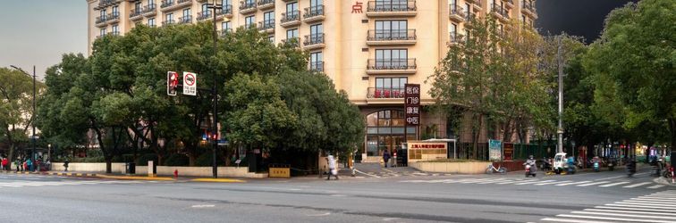 Others Yoyou Hotel (Shanghai Hongqiao Airport Zoo Subway Station)