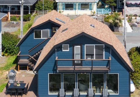 Others Seas the Day.