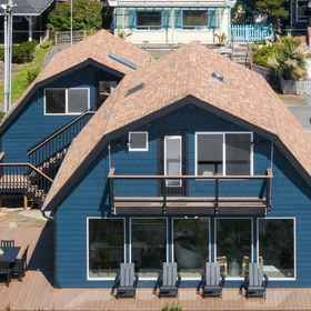 Hotel Exterior 1 Seas the Day., Nehalem Bay State Park Hotels