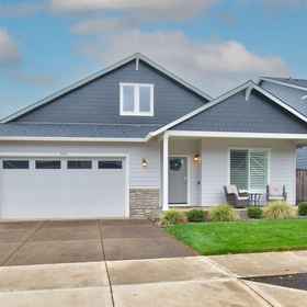 Hotel Exterior1PNW Refined Wine Retreat,Joyful Servant Lutheran Church飯店