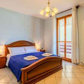 Logo 1 Miralago Guest House, 칼코 호텔