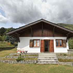 Hotel Exterior 1 Chalet Elda, Chiesa in Valmalenco Hotels