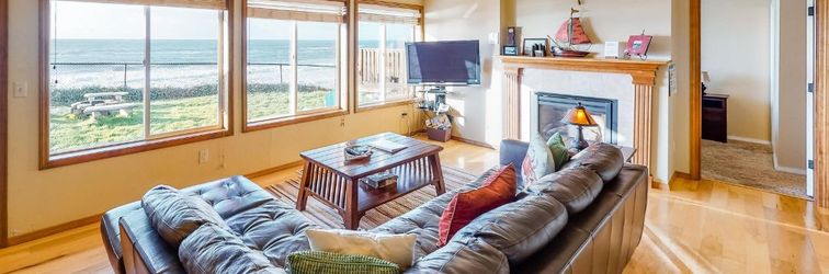 Others Oceanfront Solitude