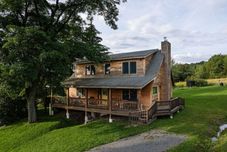 기타 Charming Mountain Retreat with Scenic Views - Cozy and Inviting Escape