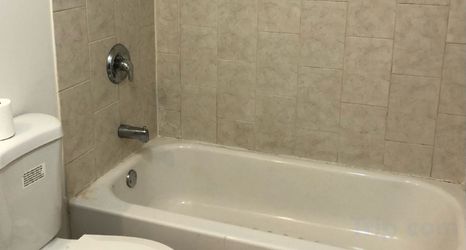 其他 2 Large and Private Apartment in Convenient Area Sleeps up to 10 People Comfortably