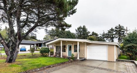 Others 2 Wecoma Beach Retreat