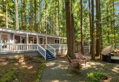 Others 2 Lakefront cottage with docks, kayak, deck, firepit & new grill - drive to skiing