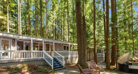 Others 2 Lakefront cottage with docks, kayak, deck, firepit & new grill - drive to skiing