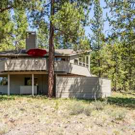 Hotel Exterior 1 อ่างน้ำร้อนส่วนตัวและวิวป่าที่สวยงาม - ที่พักผ่อนอันเงียบสงบมีเสน่ห์, โรงแรม & ที่พัก High Desert Museum