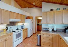 Others 6 Expansive Deck and Ocean Overlook - Beautiful Coastal Retreat