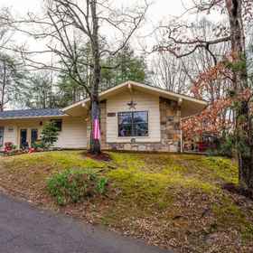 Hotel Exterior 1 Cozy Ridge - แอร์ฮอกกี้, เกมอาเขต, Wifi, เตาผิง, โรงแรม & ที่พัก Pigeon Forge