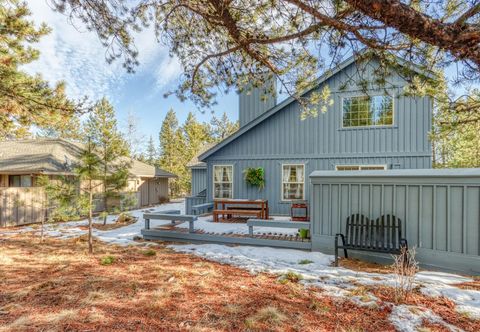 Others Modern home with free WiFi, private hot tub, shared pool, & SHARC passes