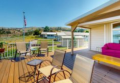 Lainnya 3 Lakefront Home with Incredible Water Views