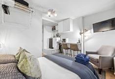 其他 7 Modern Amenities and Vibrant Neighborhood - Charming Studio Oasis