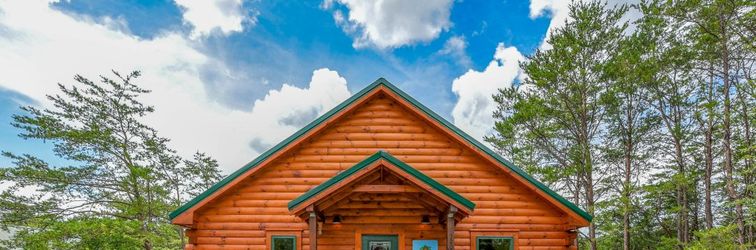 其他 Cozy Cabin with Hot Tub and Game Room - Charming Getaway Retreat