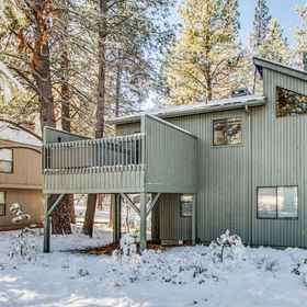 Hotel Exterior 1 Coyote 2, Khách sạn Lava Lands Visitor Center