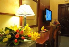 Others 4 Thang Loi Hotel by Zuzu