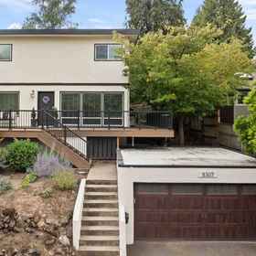 Hotel Exterior1South Burlingame Hideaway,布拉甘萨茶飯店