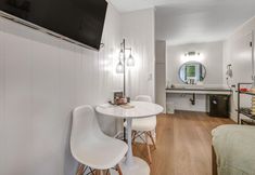 其他 6 Perfectly located dog-friendly studio with mountain views & fast WiFi