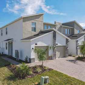 Hotel Exterior 1 Access to Resort Amenities and Games Room - Luxurious Retreat, Hotel Calabay Palms Villa