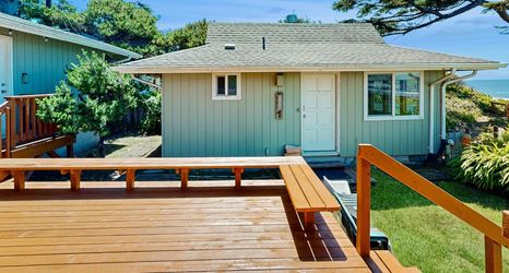 Others 2 Seal Rock Seaclusion