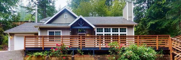 Others Beautiful & Spacious Family-Friendly Home w/Free WiFi, Deck, and Close to Lakes