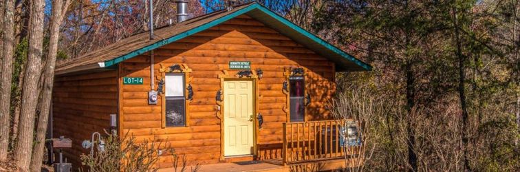 其他 Romantic Retreat - Heart-shaped tub & Fireplace Paradise