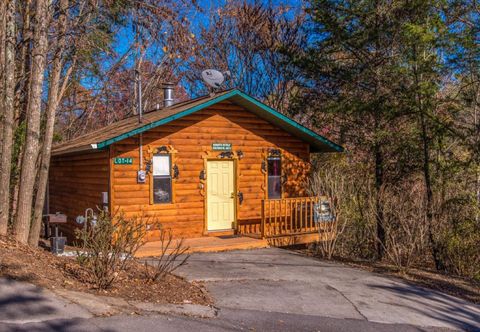 其他 Romantic Retreat - Heart-shaped tub & Fireplace Paradise