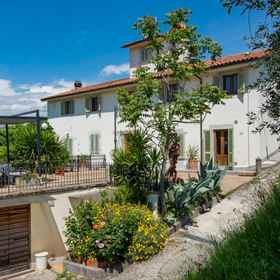 Hotel Exterior 1 L'Amorosa, Sambuca Pistoiese Hotels